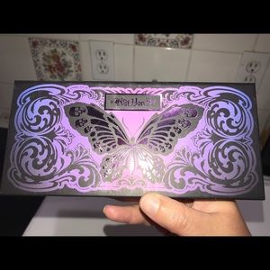 Kat Von D Eyeshadow palette